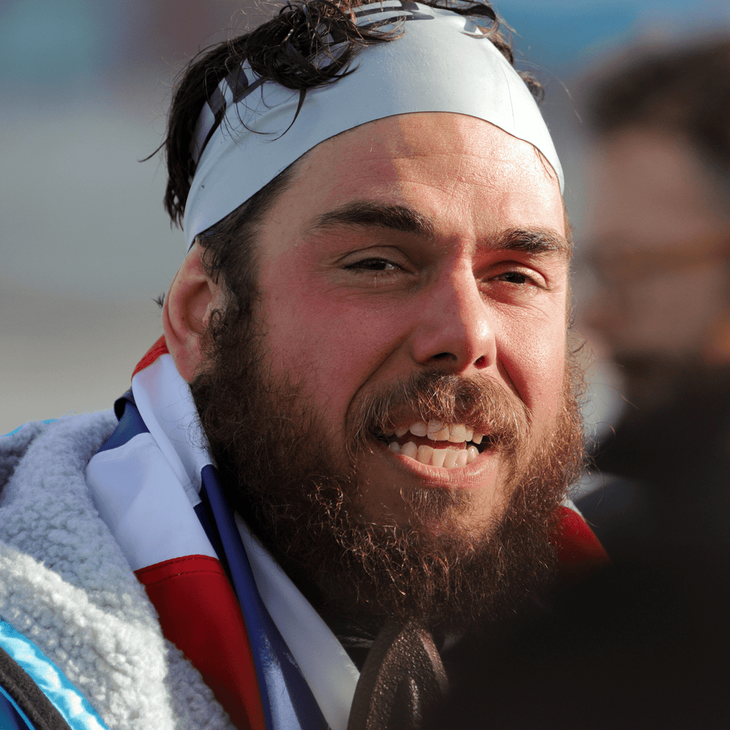 Ross Edgeley Completes 1,000-mile swim around Iceland